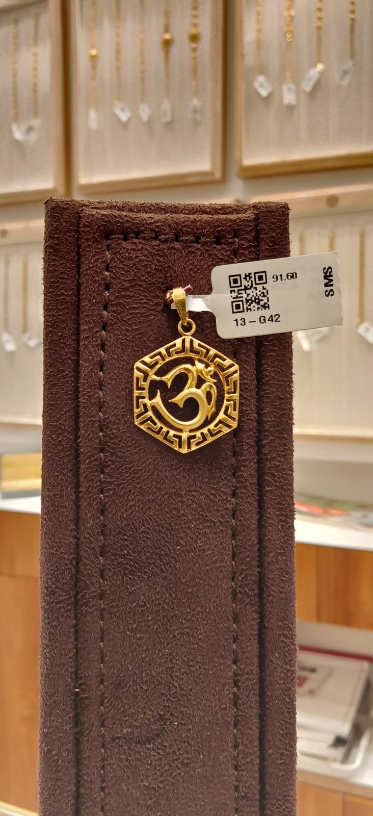 Single Hook Dollar